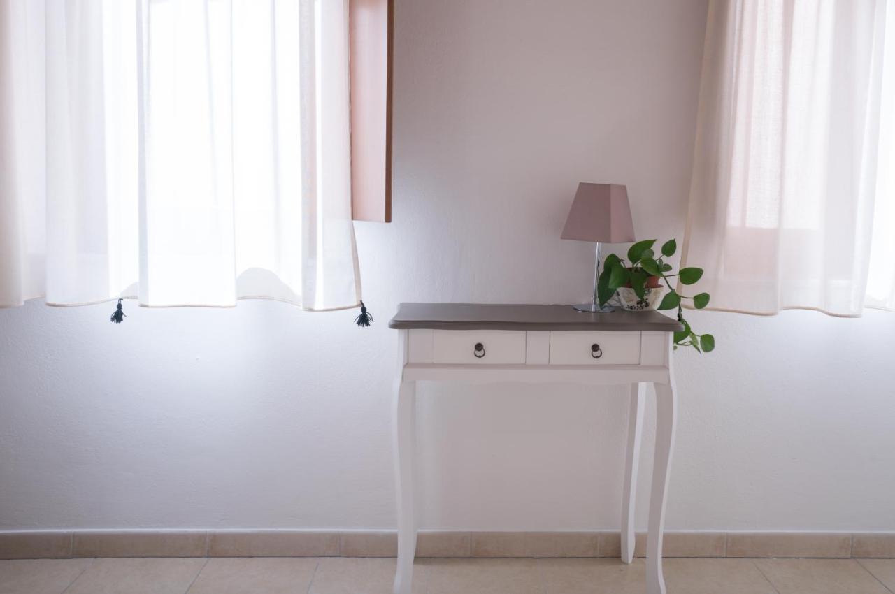 Yenne Rooms Wifi-AC Cagliari Eksteriør bilde