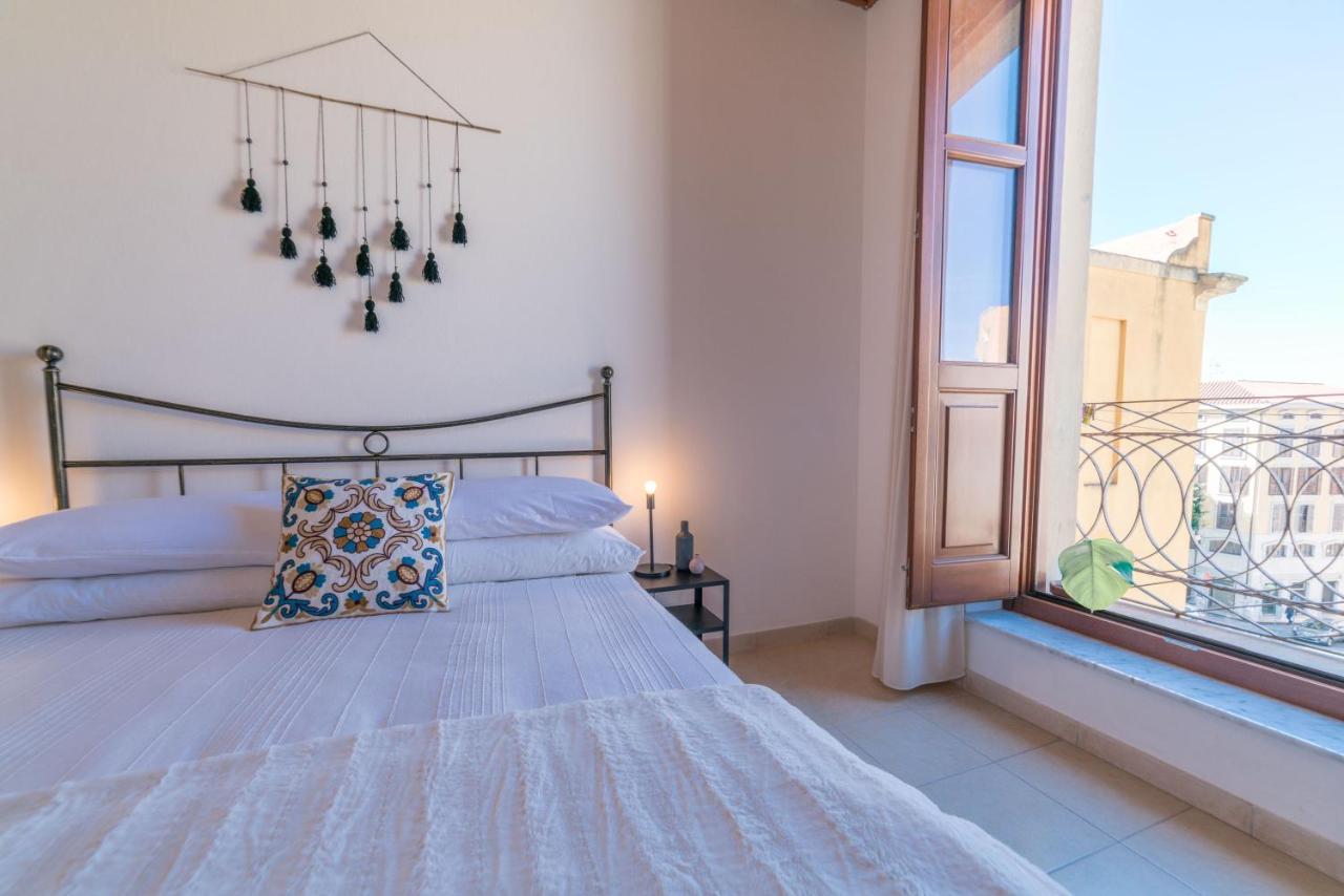 Yenne Rooms Wifi-AC Cagliari Eksteriør bilde