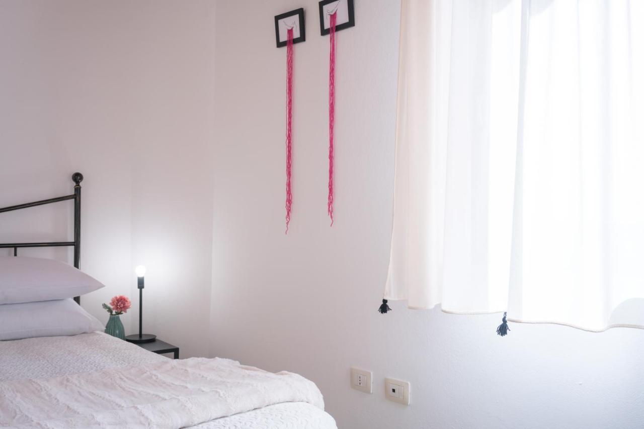 Yenne Rooms Wifi-AC Cagliari Eksteriør bilde